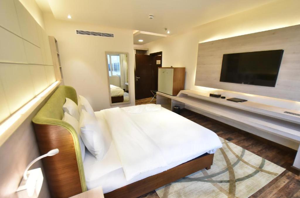 The District Hotel 4*